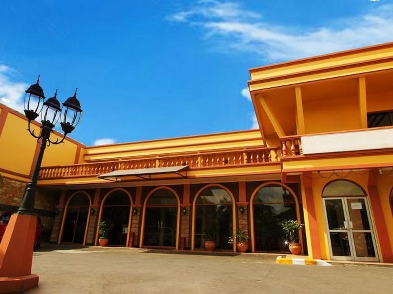 Kalisma Hotel Jakarta Exterior foto